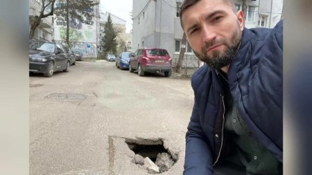 Concurs de gropi in Suceava. Un activist il rasplateste pe cel care gaseste cea mai mare groapa din oras