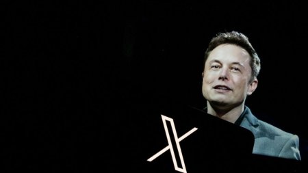 Elon Musk a dezvaluit ce face inainte de a posta controversatele sale mesaje pe reteaua X