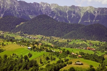 INS: Turistii nerezidenti cazati in structurile de cazare turistica colective din Romania au cheltuit anul trecut 5,239 miliarde lei