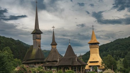 Povestea Manastirii Barsana, o capodopera de lemn si credinta in inima Maramuresului