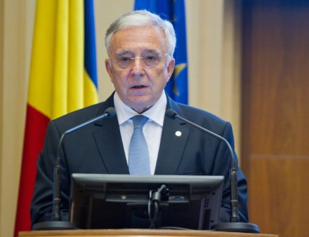 Mugur Isarescu: Imaginea generala a investitiilor in Romania s-a imbunatatit, potrivit constatarilor BEI
