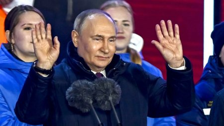 Dovada ca scrutinul din Rusia a fost o mascarada: Putin, oamenii de paie si 31 de milioane de voturi adaugate din pix