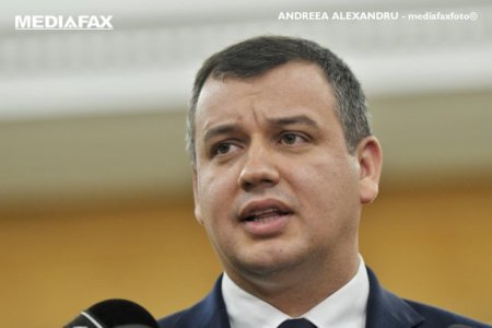 Liderul PMP, Eugen Tomac, cere demisia presedintelui AEP, Toni Grebla