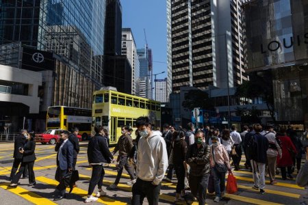 Adoptarea unei noi legi a securitatii in Hong Kong starneste critici. China vorbeste despre <span style='background:#EDF514'>MENTALITATE</span>a de colonizator a Regatului Unit si ipocrizia UE