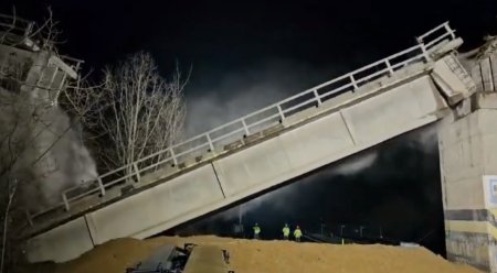 CFR anunta finalizarea lucrarilor de dezafectare a structurii podului de cale ferata situat intre Campina si Campinita / Traficul rutier a fost redeschis la ora 19:30 pe DN 1