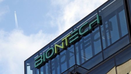 BioNTech a anuntat cand va lansa primul medicament anticancer: Scopul nostru este de a dezvolta un <span style='background:#EDF514'>VACCIN</span> adaptat fiecarui pacient