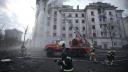 Rusia a bombardat masiv Kievul si a facut cel putin zece victime. Resturi de rachete au cazut pe o gra<span style='background:#EDF514'>DINITA</span> si au incendiat-o