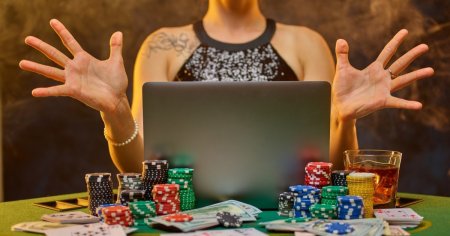 Cum sunt atrase femeile puternice sa joace la un cazino online plecand de la promovarea drepturilor omului