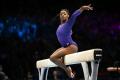 Nadia <span style='background:#EDF514'>COMANECI</span>, laude pentru Simone Biles: 