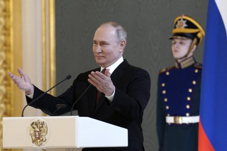 Realegerea lui Vladimir Putin a fost, de fapt, „o operatiune speciala de numire”. Cine o spune