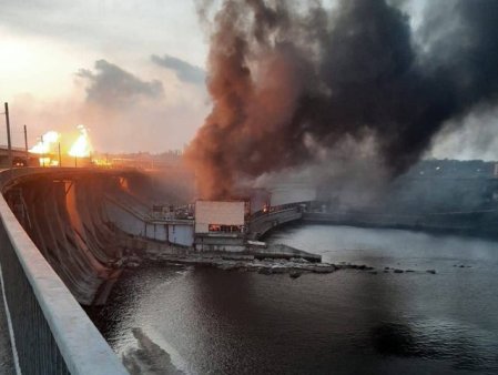 Cel mai mare baraj hidroenergetic al Ucrainei a fost lovit in timpul unui atac aerian al rusilor