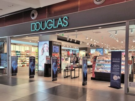 Actiunile Douglas, firma de produse de infrumusetare cu peste 40 de magazine deschise in Romania, au scazut cu 9% in urma unui IPO dezamagitor la <span style='background:#EDF514'>FRANK</span>furt