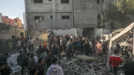 Israelul, acuzat ca a atacat o multime in timpul unei operatiuni de distribuire a ajutoarelor umanitare. 9 persoane au murit