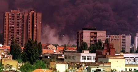 24 martie 1999, ziua in care NATO a bombardat <span style='background:#EDF514'>IUGOSLAVIA</span>, fara acordul consiliului ONU VIDEO