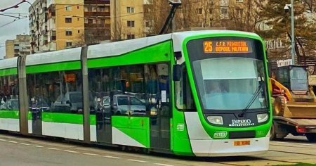 Linia tramvaiului 25 revine de luni la circulatia pe ambele sensuri pe Bulevardul Timisoara