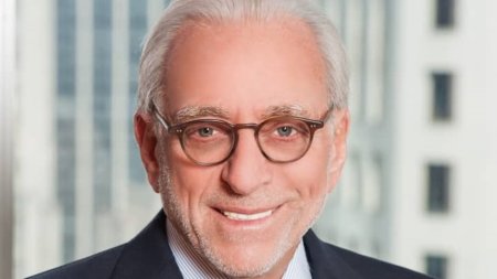 Walt Disney Co nu este de acord cu re<span style='background:#EDF514'>MARCI</span>le investitorului activist Nelson Peltz care critica compania pentru ca a facut filme dominate de actori de sex feminin si de culoare