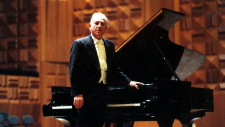 A murit Maurizio <span style='background:#EDF514'>POLL</span>ini. Marele ''pianist chopinian'' avea 82 de ani