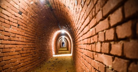 Spectaculoasele catacombe ale Bastionului Soldisch, cea mai noua atractie <span style='background:#EDF514'>TURIST</span>ica din Romania.