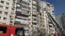 Incendiu intr-un apartament: 20 de persoane au fost evacuate, altele primesc ingrijiri medicale