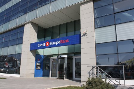 Credit Europe <span style='background:#EDF514'>BANK</span> Romania a inregistrat un profit net de 66,8 milioane de lei in 2023, activele bancare au scazut la 3,4 miliarde lei