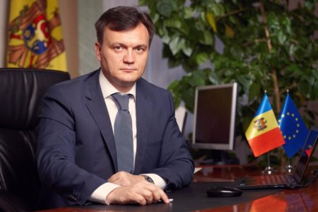 Premierul Republicii Moldova, primit de Custodele <span style='background:#EDF514'>COROANE</span>i la Palatul Elisabeta