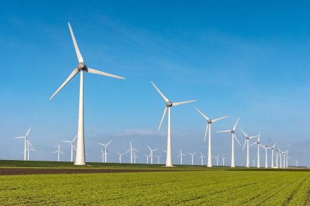 Grupul grec PPC a finalizat achizitia parcului eolian de 84 MW detinut de Lukoil in Romania