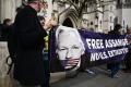 Zaharova sustine ca justitia britanica a devenit „o <span style='background:#EDF514'>FARSA</span>” dupa ce a decis ca Julian Assange nu poate contesta inca decizia de extradare in SUA