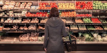 In SUA, cea mai mare fuziune din istorie de pe piata supermarketurilor este blocata de autoritati din motive de concurenta. Acum este in discutie chiar notiunea de supermarket pentru a defini piata relevanta. Intre timp, americanii se plang ca mancarea le e scumpa