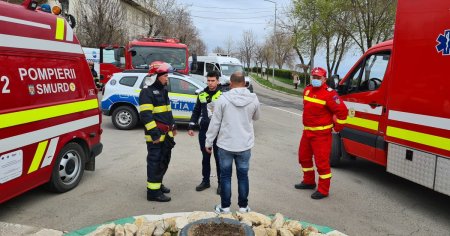 Microbuz plin cu copii, <span style='background:#EDF514'>CIOC</span>nit cu un autoturism. Planul Rosu activat la Techirghiol FOTO VIDEO