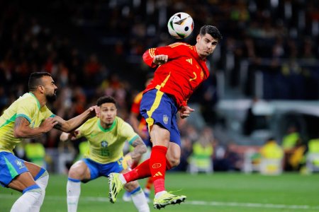 Reactia dura a <span style='background:#EDF514'>SELECTIONERULUI</span> Spaniei dupa ce fanii l-au fluierat pe Santiago Bernabeu pe Alvaro Morata!