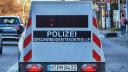 <span style='background:#EDF514'>UN AUTOCAR</span> plin cu pasageri s-a rasturnat pe o autostrada din Germania