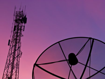 Proiect ANCOM: Orange, Vodafone, Digi si Telekom Mobile sa transmita de doua ori pe an pe e-mail autoritatii o lista cu toate terminalele (smartphone-uri, modemuri etc) conectate la retea si primele 8 cifre ale codului IMEI (de identificare a terminalului). Se considera ca aceste informatii sunt necesare