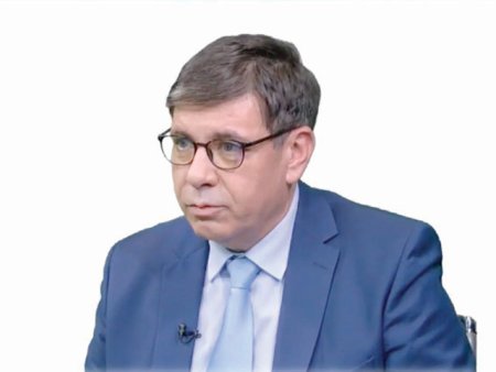 ZF Live. Nicolae Moroianu, prodecan, Facultatea de Economie Teoretica si Aplicata, ASE: Scoala romaneasca trebuie sa fie gata pentru a ii pregati pe viitorii manageri, viitorii specialisti care sa lucreze in ministere, in Banca Nationala. Noi trebuie sa mergem spre noua generatie si sa-i ajutam sa se pregateasca pentru ce au nevoie companiile