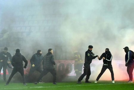 Dinamo si UTA Arad, sanctiuni FARA PRECEDENT dupa bataia dintre suporteri de la meciul direct