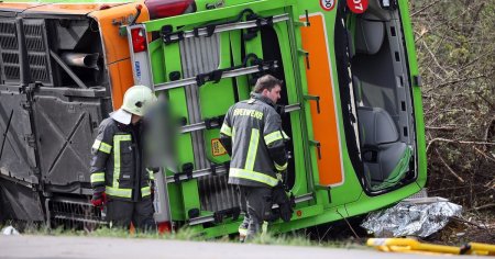 Cel putin cinci morti dupa ce un <span style='background:#EDF514'>AUTOCAR</span> s-a rasturnat pe autostrada A9, in apropiere de Leipzig