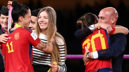 Parchetul spaniol cere doi ani si jumatate de inchisoare impotriva lui Luis Rubiales pentru sarutul fortat de la CM de fotbal