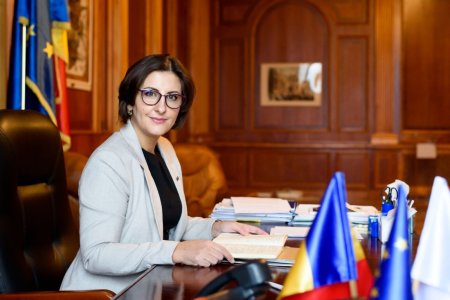 Deputata Cristina Rizea pa<span style='background:#EDF514'>RASE</span>ste USR si se alatura PSD: M-a obligat sa-mi platesc locul in rate