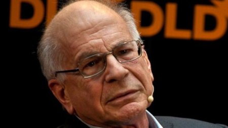 A murit <span style='background:#EDF514'>PSIHOLOG</span>ul Daniel Kahneman, laureat al Premiului Nobel pentru Economie