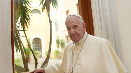 Papa Francisc pare sa-si fi revenit dupa problemele de sanatate avute in ultimul timp
