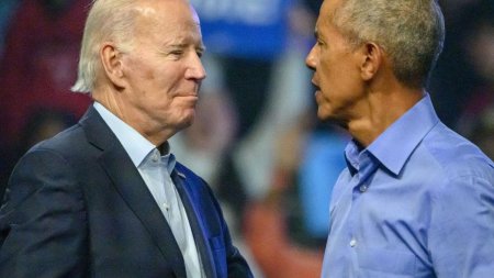 Barack Obama si <span style='background:#EDF514'>BILL CLINTON</span> strang 25 de milioane de dolari pentru campania lui Joe Biden