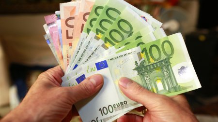 Cele 5 state din UE salariul minim de peste 2.000 de euro. Niciun angajat full-time nu primeste mai putin