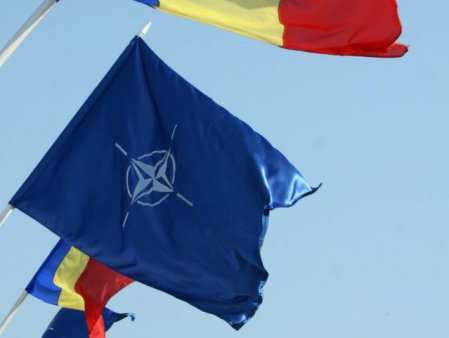 Romania marcheaza astazi 20 de ani de la intrarea in NATO in vremuri de amenintari rusesti. Mesajul premierului