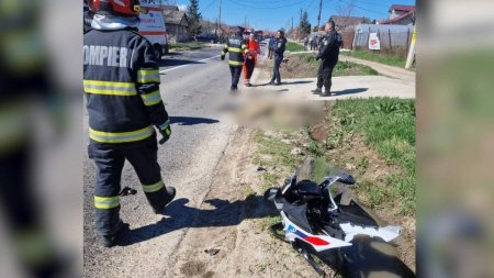 Un barbat a murit pe loc dupa ce a intrat cu motocicleta intr-un <span style='background:#EDF514'>CAP DE POD</span>, in Iasi