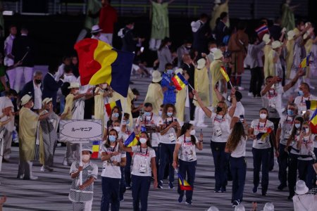 Cum alege Franta portdrapelul pentru festivitatea de de<span style='background:#EDF514'>SCHI</span>dere a Jocurilor Olimpice » Metoda diferita de Romania