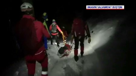 Drumetie incheiata la spital pentru doi turisti din Bucuresti. Ce au patit dupa ce i-a prins noaptea in Muntii Bucegi
