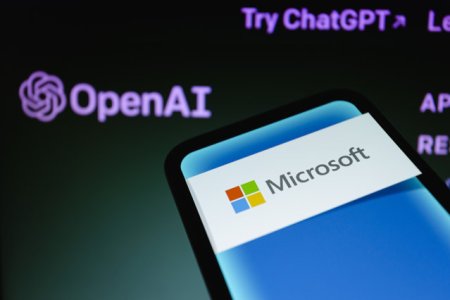 Microsoft si OpenAI au un proiect de 100 de miliarde de dolari care include un super<span style='background:#EDF514'>COMPUTER</span>