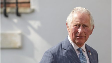 <span style='background:#EDF514'>INMORMANTAREA</span> Regelui Charles este pregatita | Este mult mai bolnav decat lasa Palatul Buckingham sa se inteleaga
