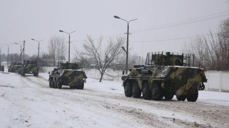 Franta va livra Kievului sute de vehicule blindate vechi si rachete Aster