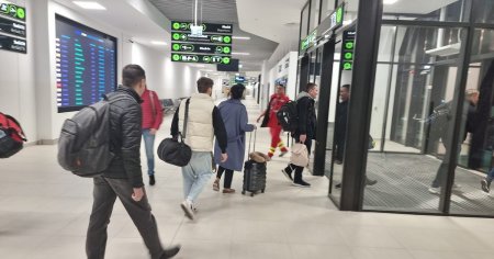 Moment unic pe Aeroportul Iasi, in ziua istorica a intrarii Romaniei in Air Schengen. Calatorii, intampinati cu o surpriza