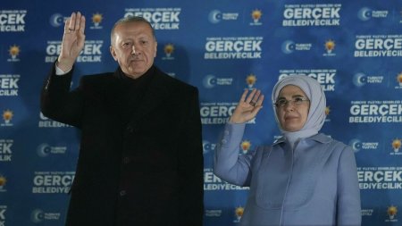 Erdogan recunoaste victoria istorica a opozitiei. Este cel mai mare dezastru electoral al sau din ultimii 20 de ani